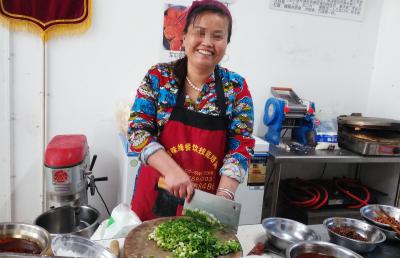 亚洲午夜成人电影做包子