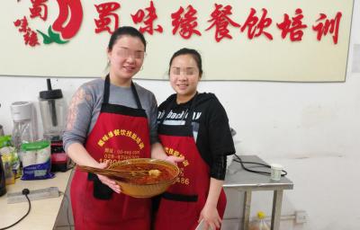 亚洲午夜成人电影做的钵钵鸡