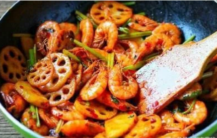 超级好吃的干锅虾，闻着香，吃着爽！