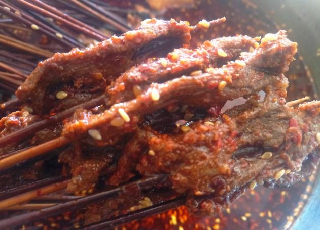 四川特色小吃，看起来很有油吃起来很香