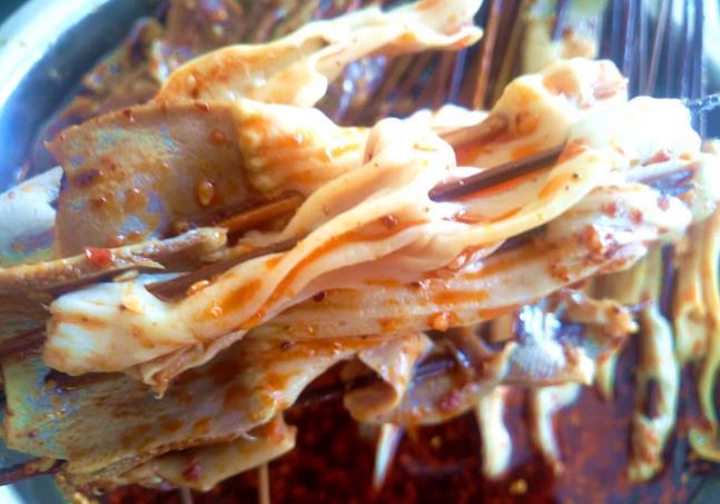 四川特色小吃，看起来很有油吃起来很香