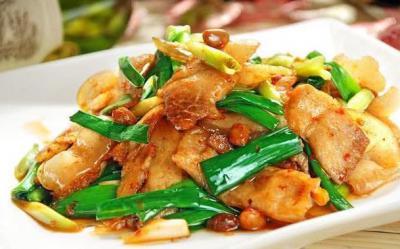 四川风味小吃蒜苗回锅肉，你吃过了吗？