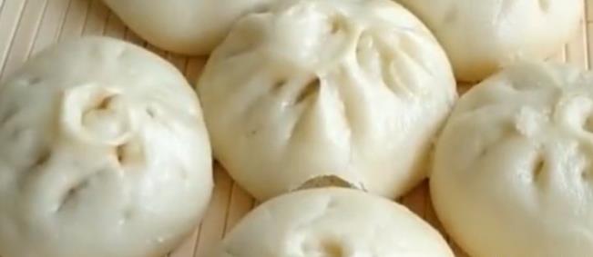 香菇肉馅包子的做法，蓬松暄软，吃着太香了