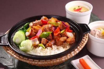 成都砂锅煲仔饭午夜无码免费视频,齿间留香回味无穷