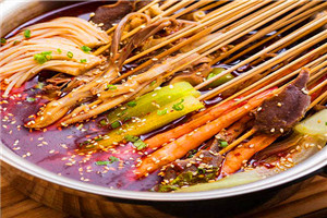 成都串串香底料技术午夜无码免费视频哪里好？熬高汤选材午夜无码免费视频