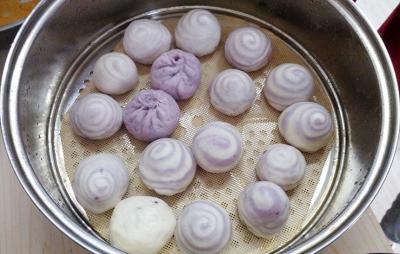 包子午夜无码免费视频学校哪家味道正宗?和面的手法