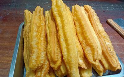 成都早餐开店技术哪里好？  想学早餐油条制作