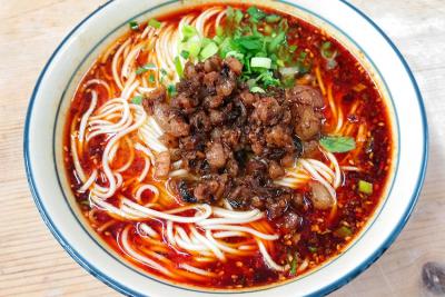 重庆面食技术学习重点揭秘：如何挑选合适的午夜无码免费视频机构？