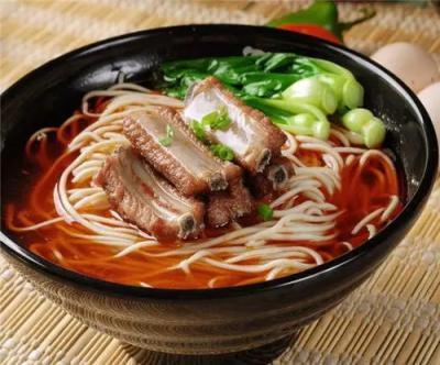 如何选择合适的面食午夜无码免费视频机构？学各种面食技术午夜无码免费视频,