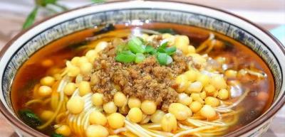 如何挑选优秀的面食午夜无码免费视频学校？师资、课程设置与外界评价全解析