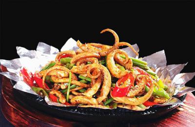 铁板鱿鱼技术午夜无码免费视频哪里学？ 铁板鱿鱼技术午夜无码免费视频哪里学？