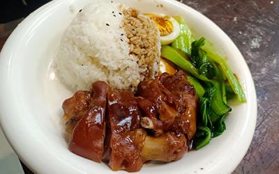  隆江猪脚饭技术午夜无码免费视频班哪里好？成都午夜福利影院在线观看餐饮午夜无码免费视频，正宗手艺学回家！